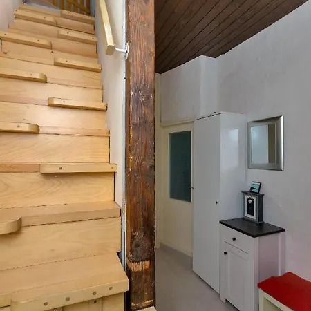 Montana, Town Centre Apartment
